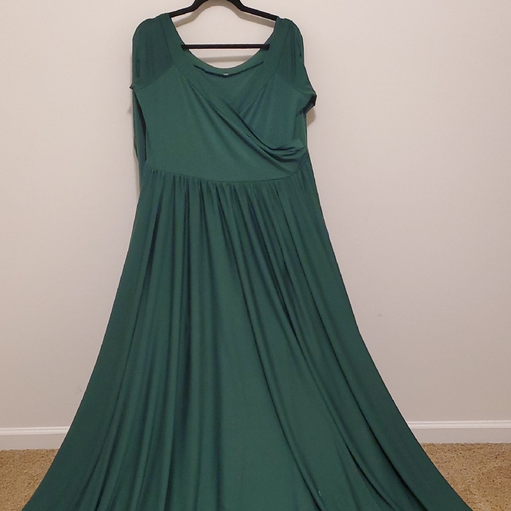 Elegant Green Women's Dress